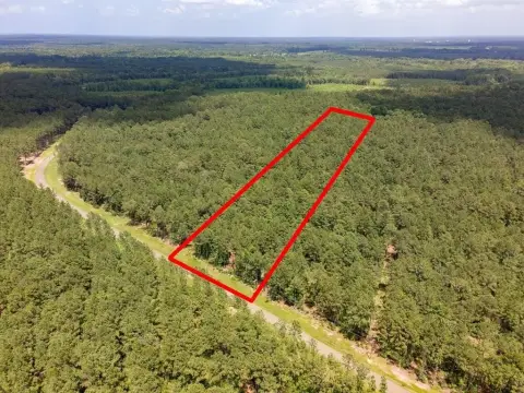 Unrestricted Land Near Lake Sam