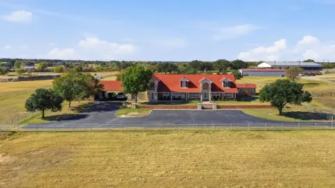 Springtown Ranch with Equestrian Facilities