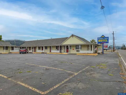 Motel with Retail Space