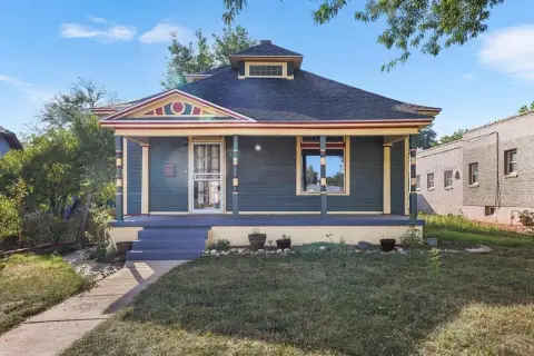 Victorian Homes on Large Lot