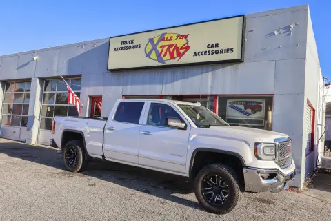 Versatile Commercial Space in Hudsonville