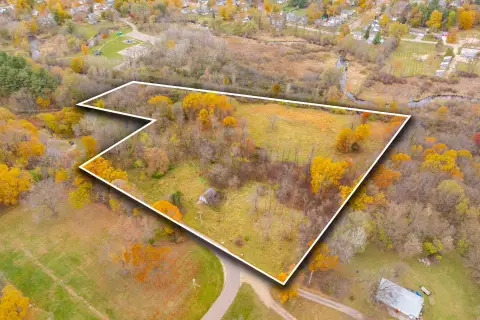 Picturesque Land Parcel in Marshall