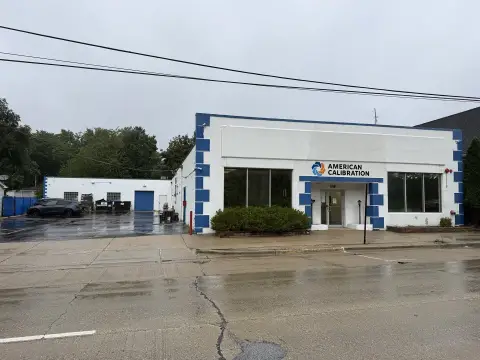 Single-Tenant Flex Building