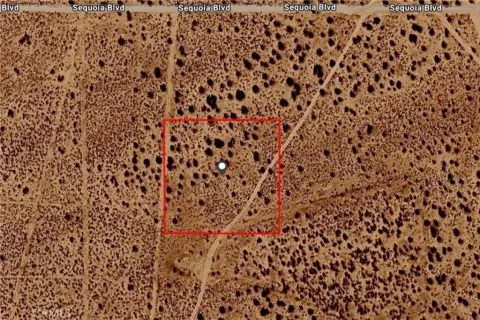 Expansive Land Parcel in Aerial Acres