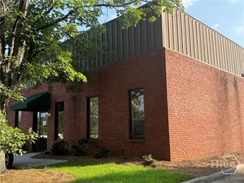 Flex Office/Warehouse Space