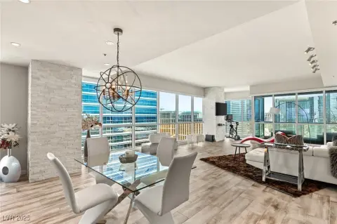 Luxury High-Rise Condo with Strip Views