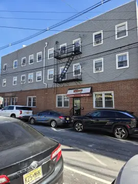 Union City Retail Space Available