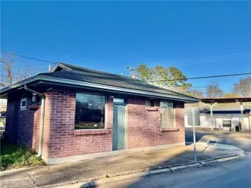 Lecompte Commercial Buildings For Sale
