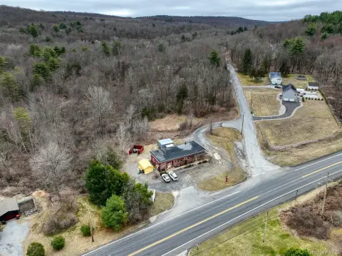 Salt Point Storefront on 3.58 Acres