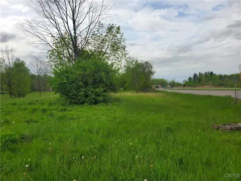 Spacious Cicero Land Parcel