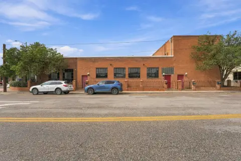 Mixed-Use Building with Loft Apartments