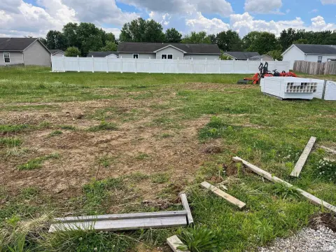 Residential Lot in McCutchanville