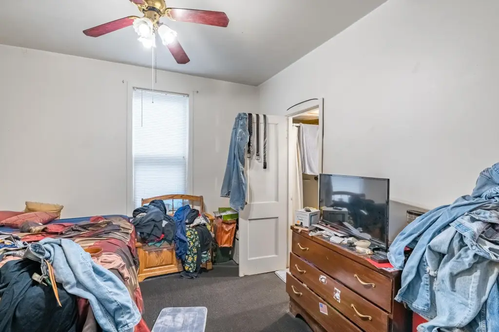 Picture 30
