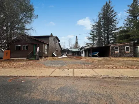 Eight-Unit Apartment Property in Tupper