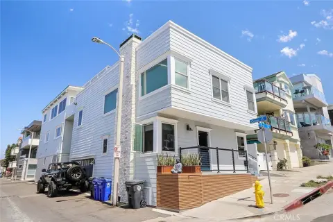 Remodeled Corner-Lot Duplex
