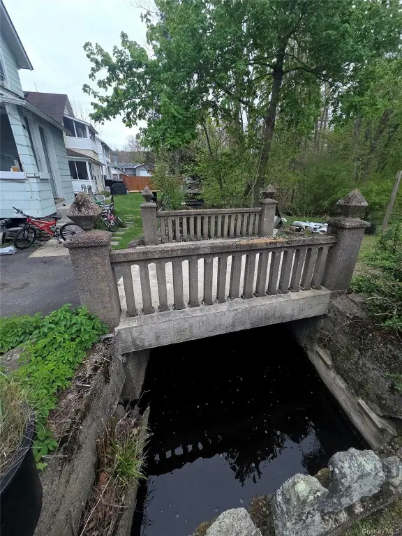 Picture 11