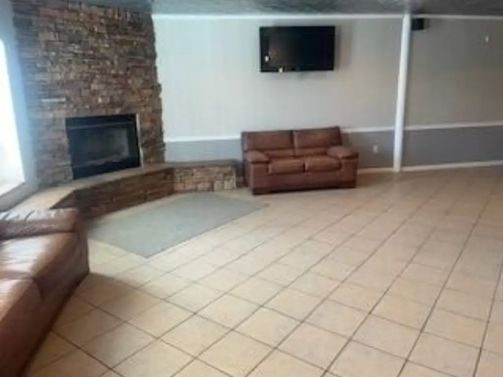 Picture 4