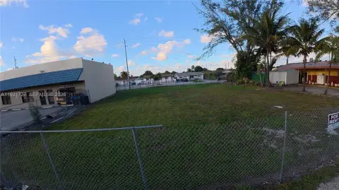 Miami Gardens Commercial Vacant Lot