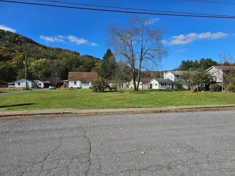 Residential Land in Rainelle, WV