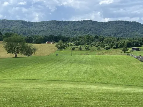 Residential Land in Historic Lewisburg
