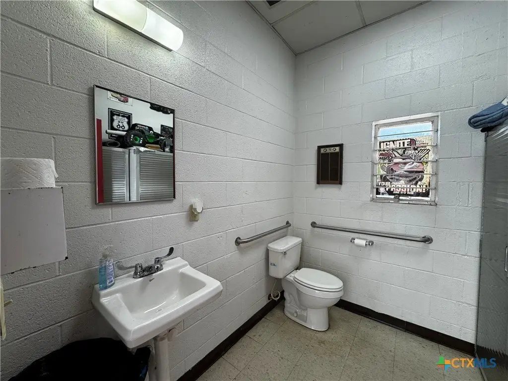 Picture 30
