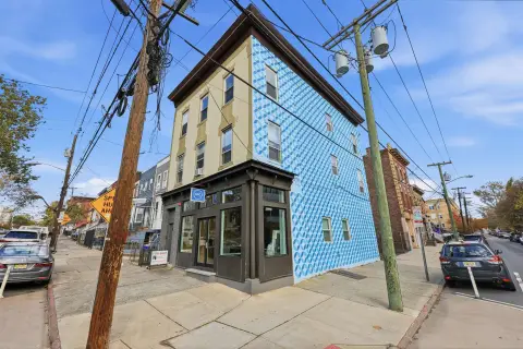 Mixed-Use Property in JC Heights