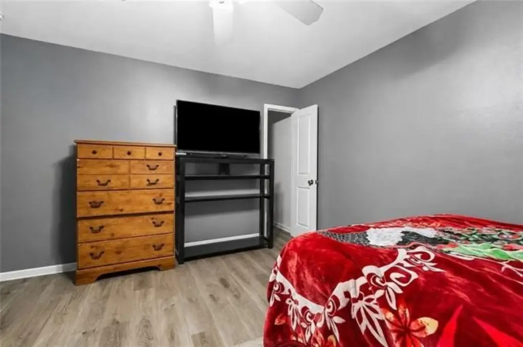 Picture 7