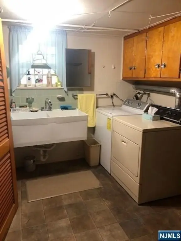 Picture 30
