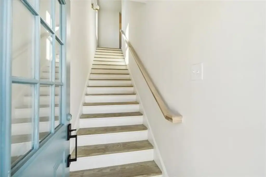 Picture 10