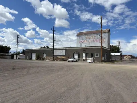 Downtown Alamosa Warehouse with Apartment