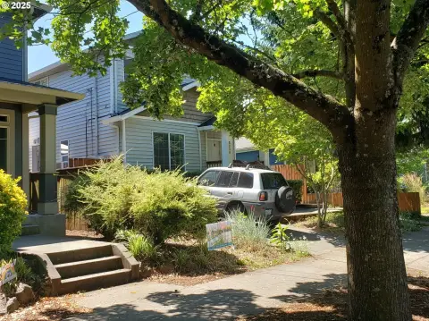 Portland Triplex with Parking