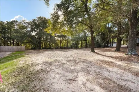 Spacious Residential Lot in Mobile