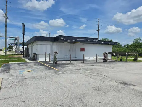 Restaurant Space with Outdoor Seating