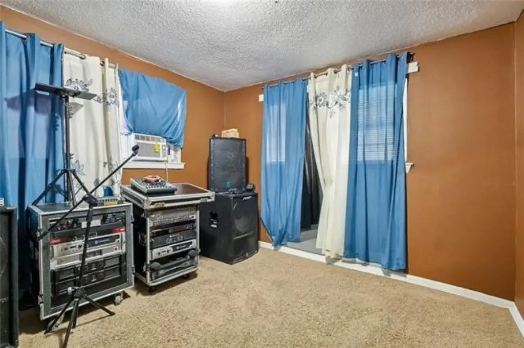 Picture 12