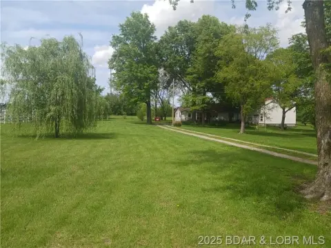 9.7 Acre Residential/Commercial Property