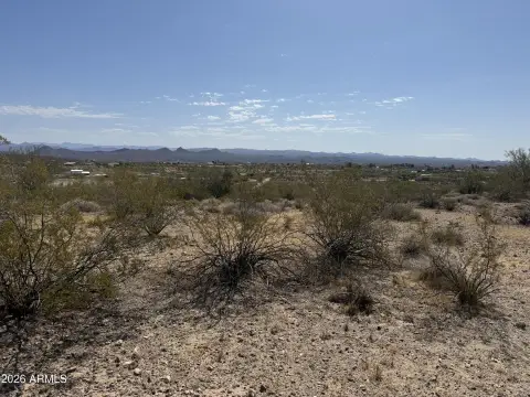 High Desert Land with Mountain Views