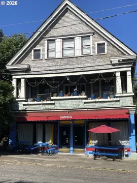 Three-Level Mixed-Use Building