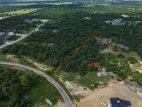 3.3-Acre Lot in Eagles Bluff