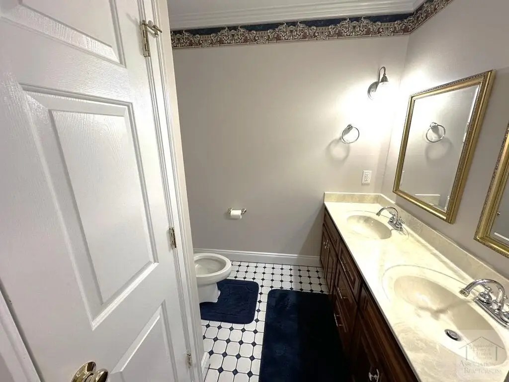 Picture 12