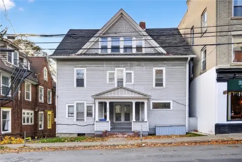 14-Bedroom Apartment Building
