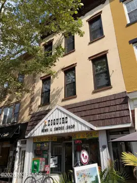 Freehold Office Space For Rent