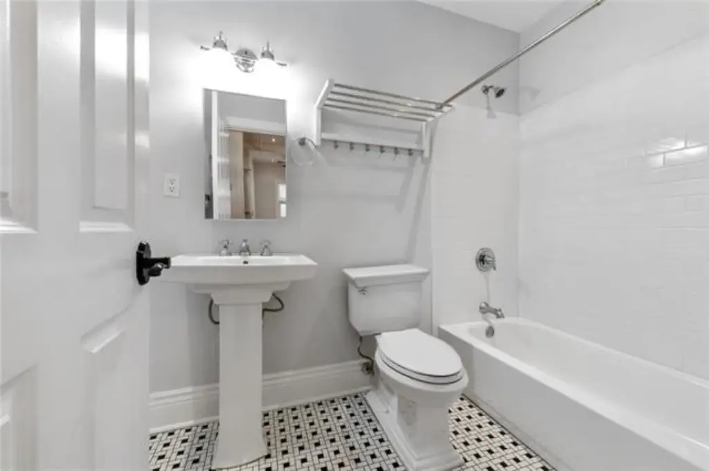 Picture 18