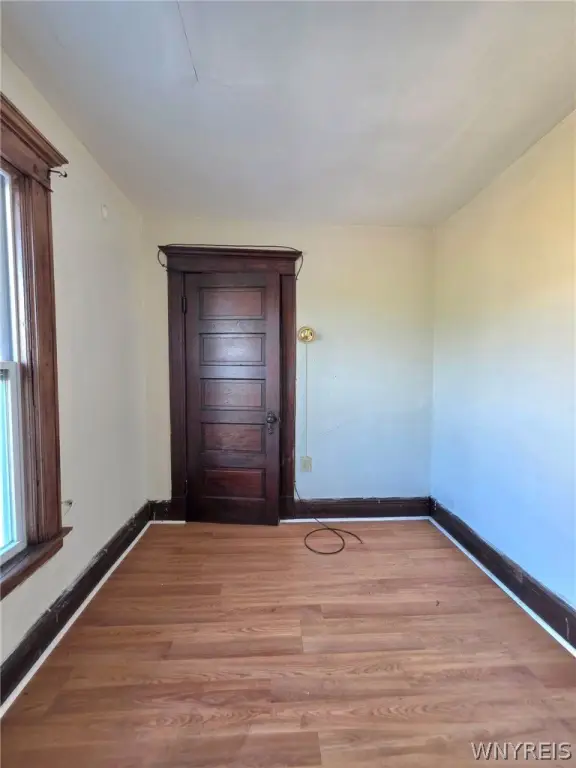 Picture 19