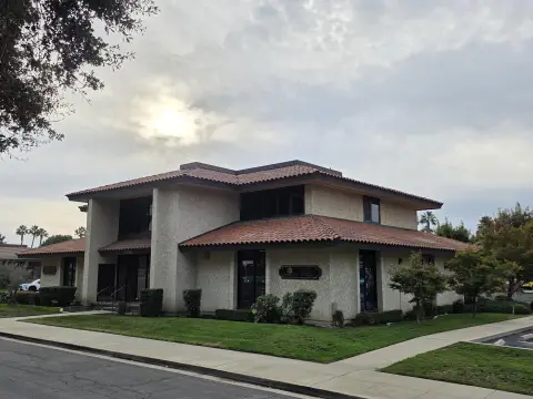 Visalia Office Suite For Rent