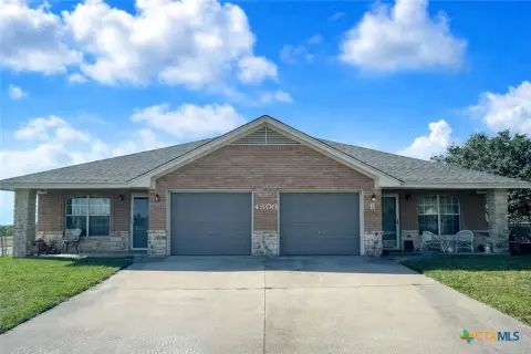Duplex with Three-Bedroom Units
