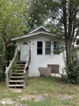 Flint Duplex: Investment Opportunity