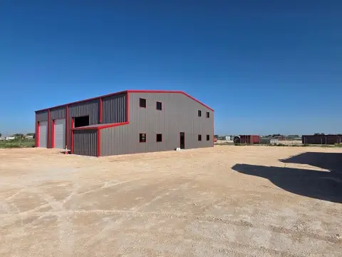 Metal-Building Warehouse