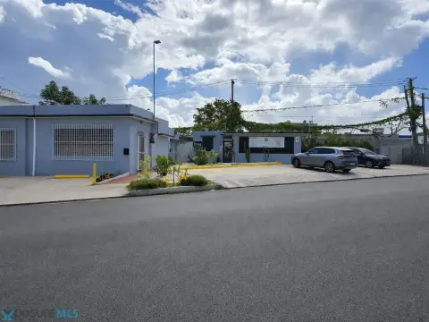Four-Space Mixed-Use Property