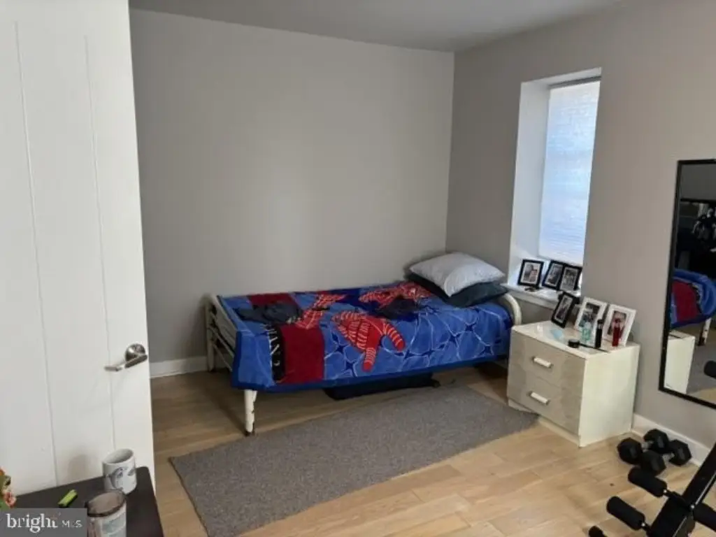 Picture 11