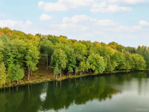 Wildwood Lake Vacant Land Parcel